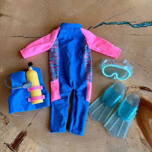 American Girl Doll Surf, Swim, and Scuba Outfits and Accessories - Picture 4 of 11